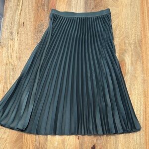 H&M Elegant Dark Green A-Line Skirt